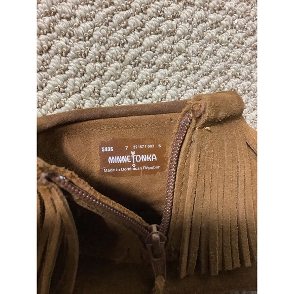 Minnetonka Fringe Ankle Boots - Picture 7 of 8